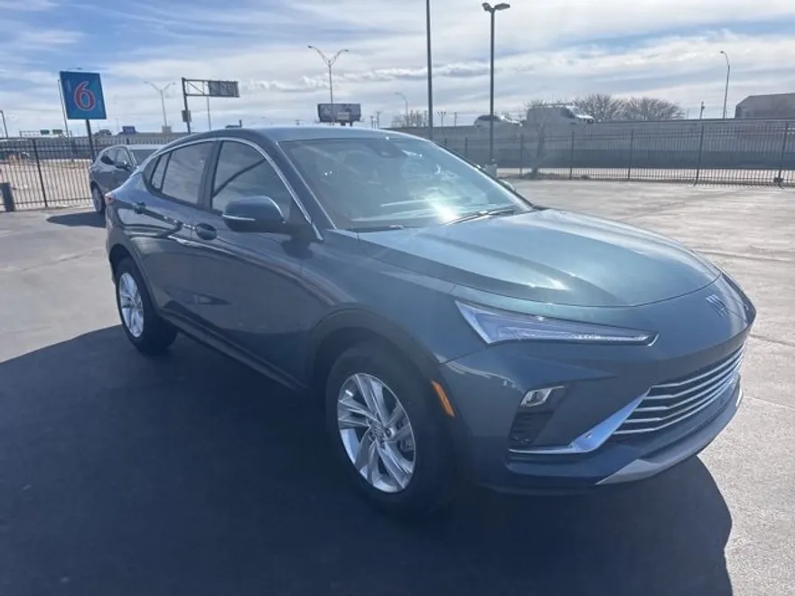 2025 Buick Envista Preferred photo 1