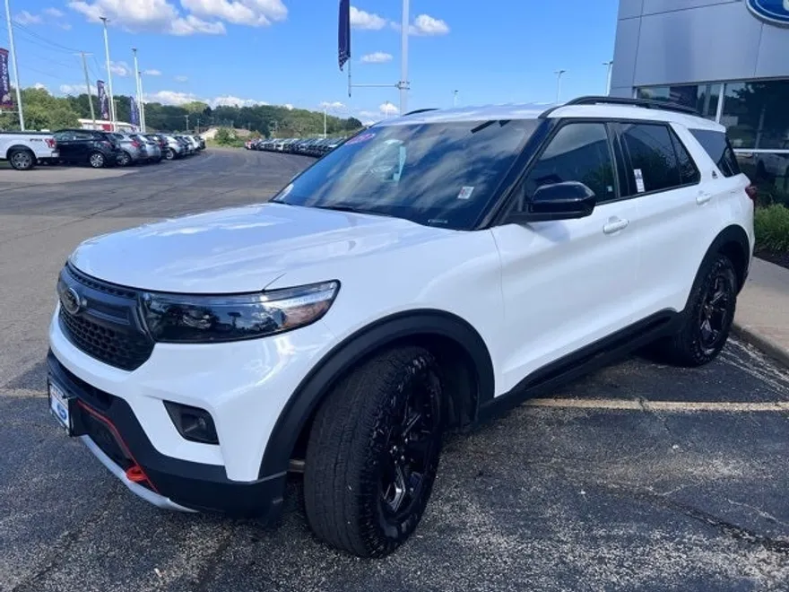 2023 Ford Explorer Timberline photo 1