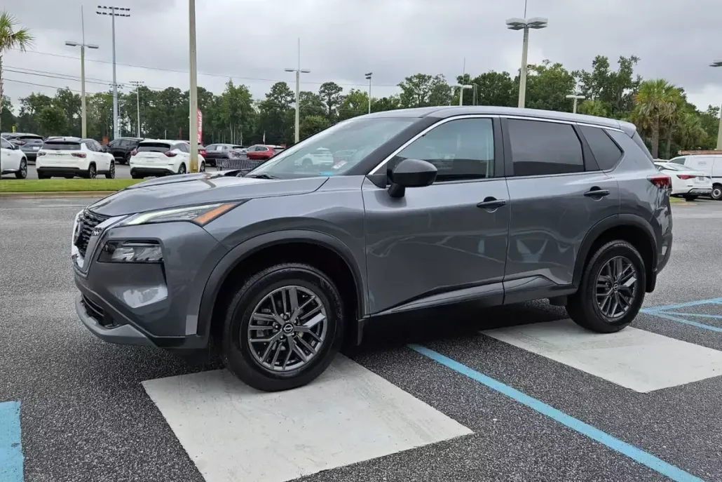 2023 Nissan Rogue S photo 1