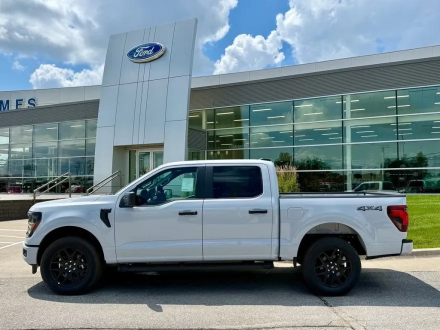 2025 Ford F-150 STX photo 1