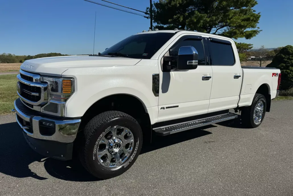 2020 Ford F-350 Lariat photo 1