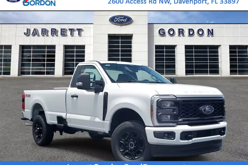 2025 Ford F-350 XL photo 1