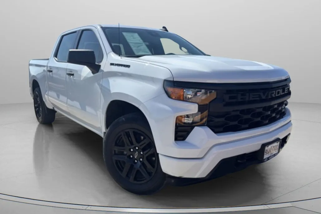 2023 Chevrolet Silverado 1500 Custom photo 1