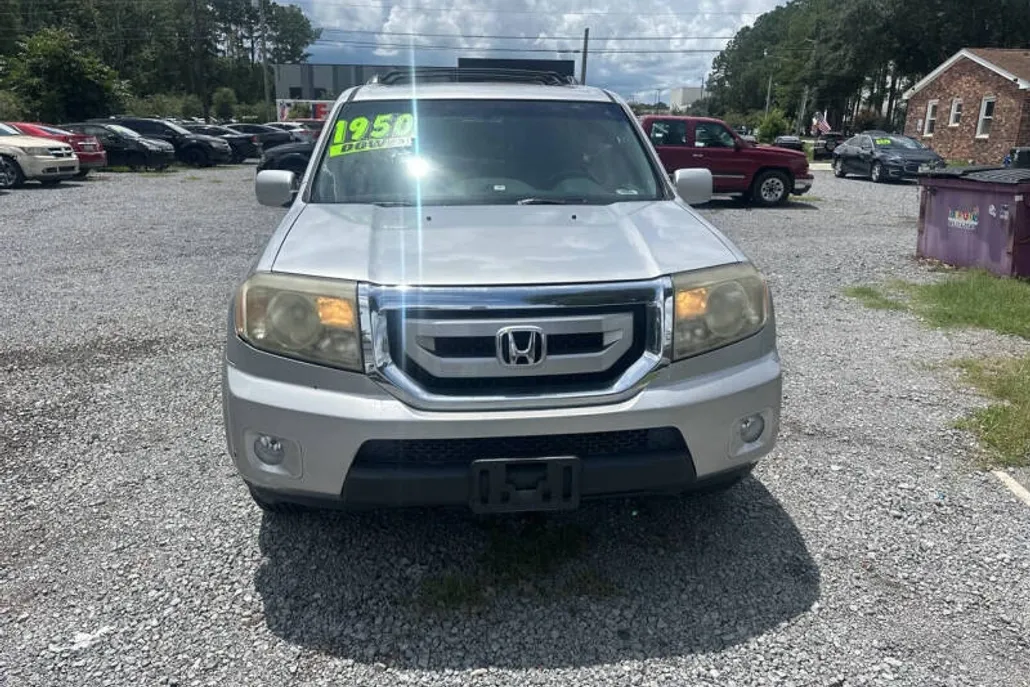 2010 Honda Pilot Touring photo 1