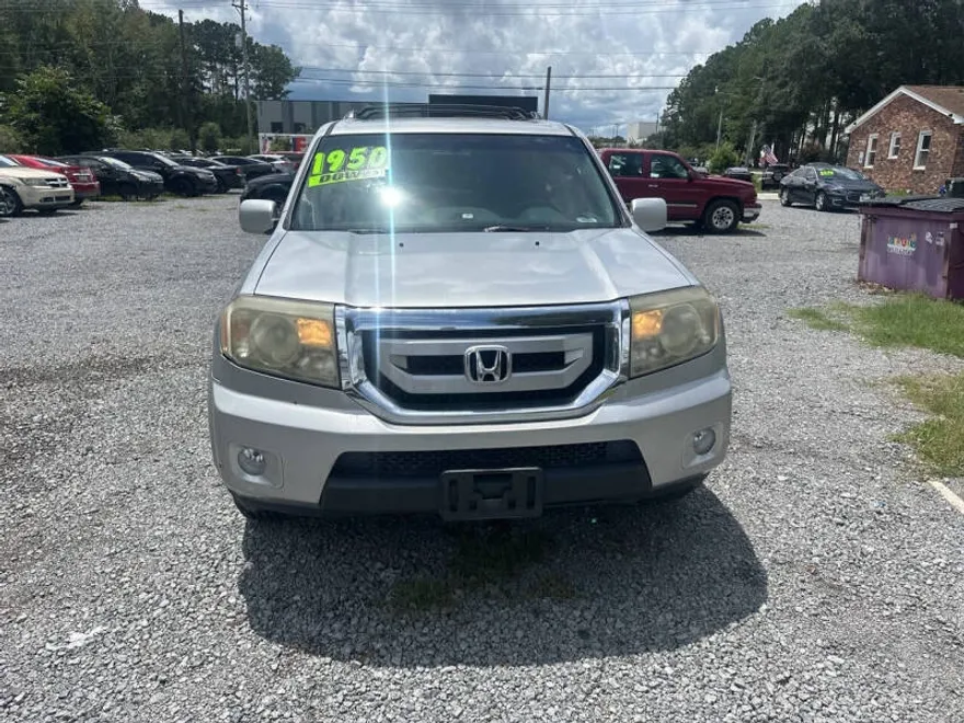 2010 Honda Pilot Touring photo 1