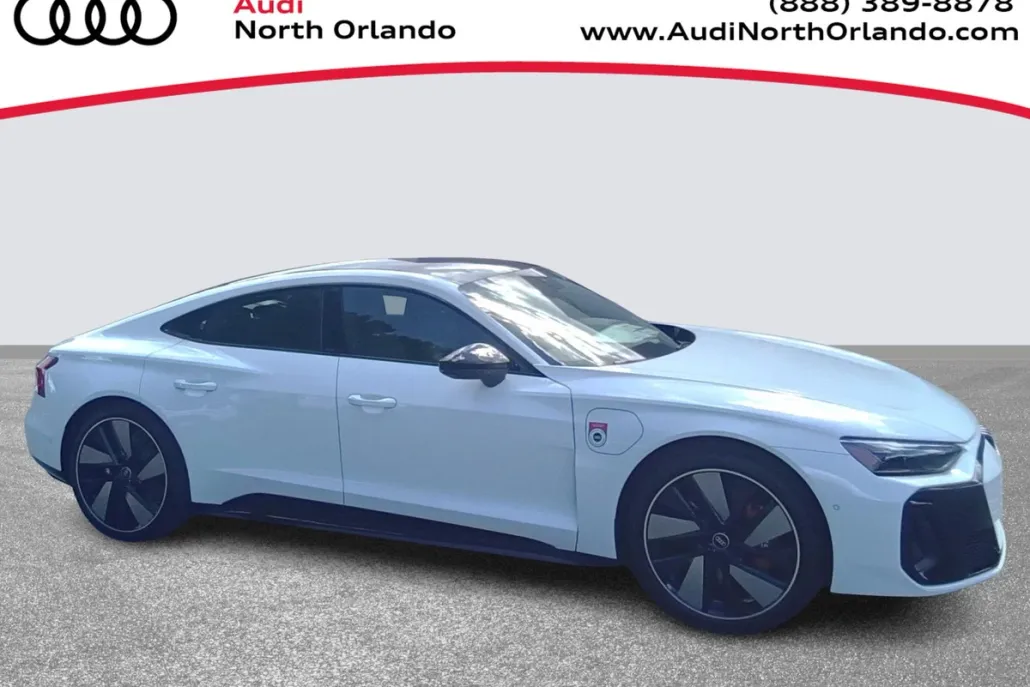 2026 Audi e-tron GT Premium Plus photo 1