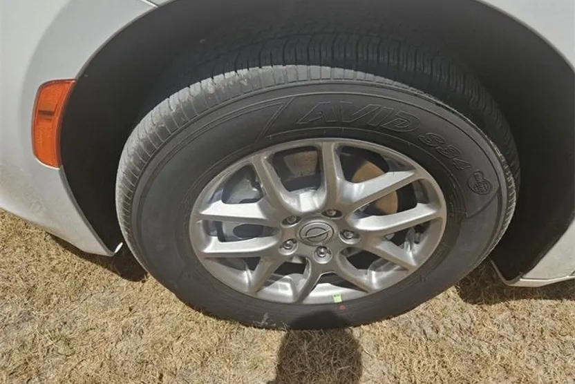 2025 Chrysler Voyager LX photo 1