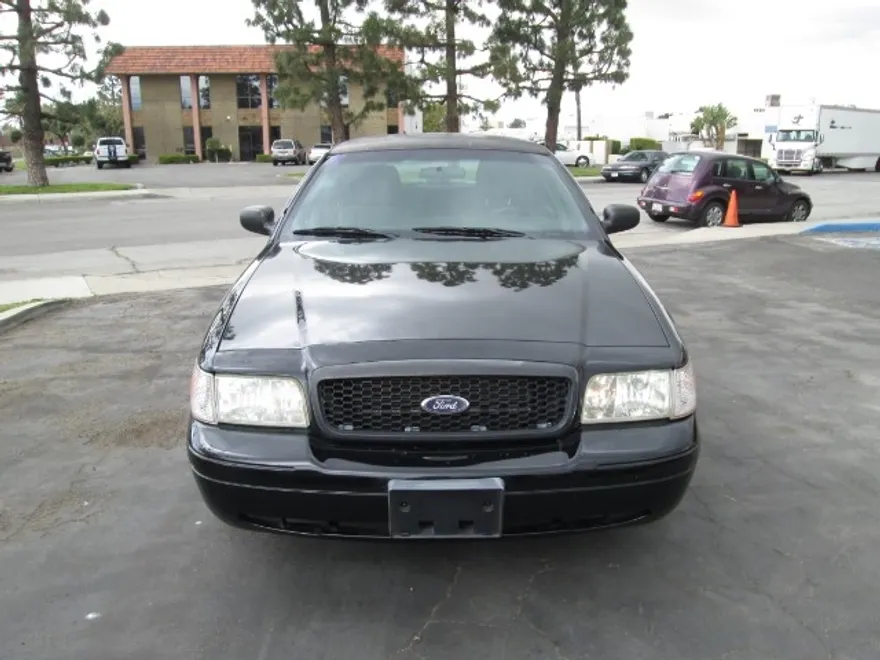 2011 Ford Crown Victoria Police Interceptor photo 1