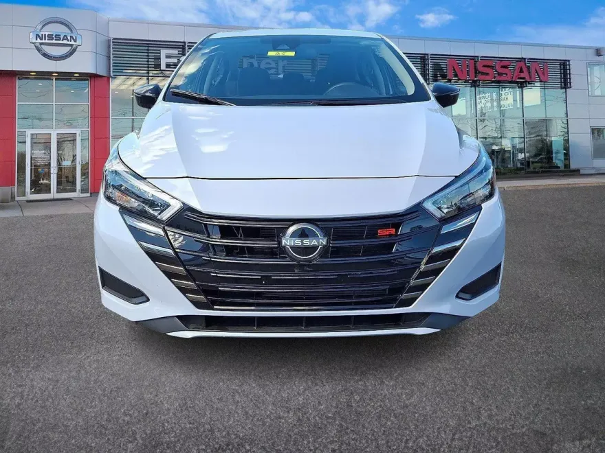 2025 Nissan Versa SR photo 1