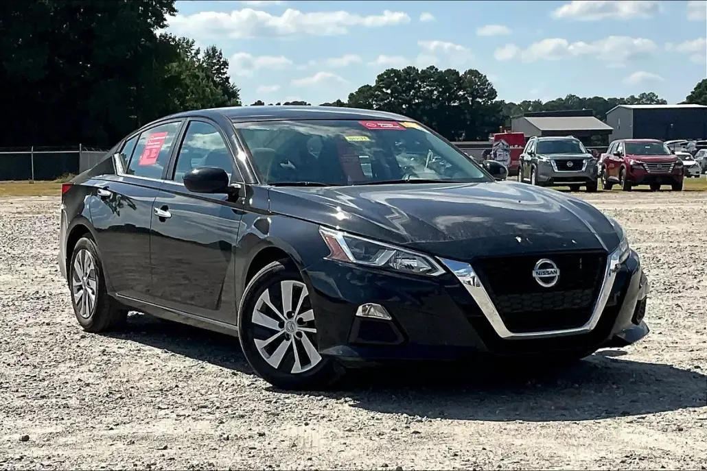 2021 Nissan Altima 2.5 S photo 1