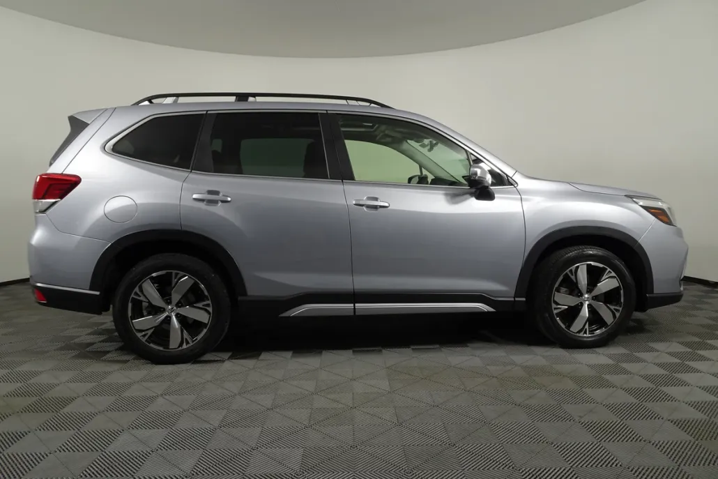 2021 Subaru Forester Touring photo 1