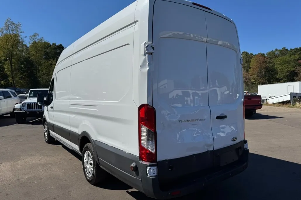 2016 Ford Transit Cargo Van photo 1