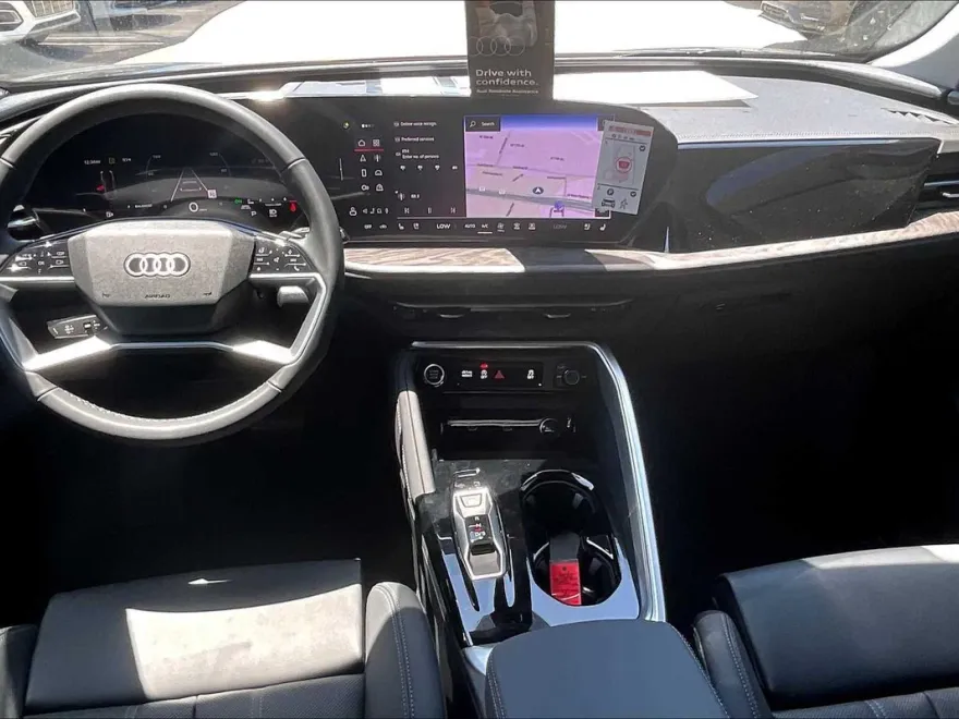 2025 Audi Q5 2.0T Premium Plus photo 1