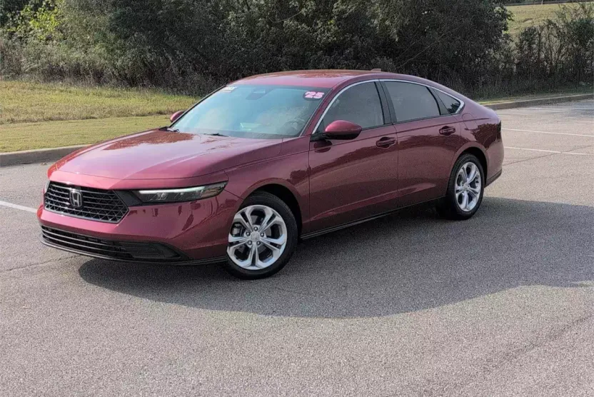 2025 Honda Accord LX photo 1