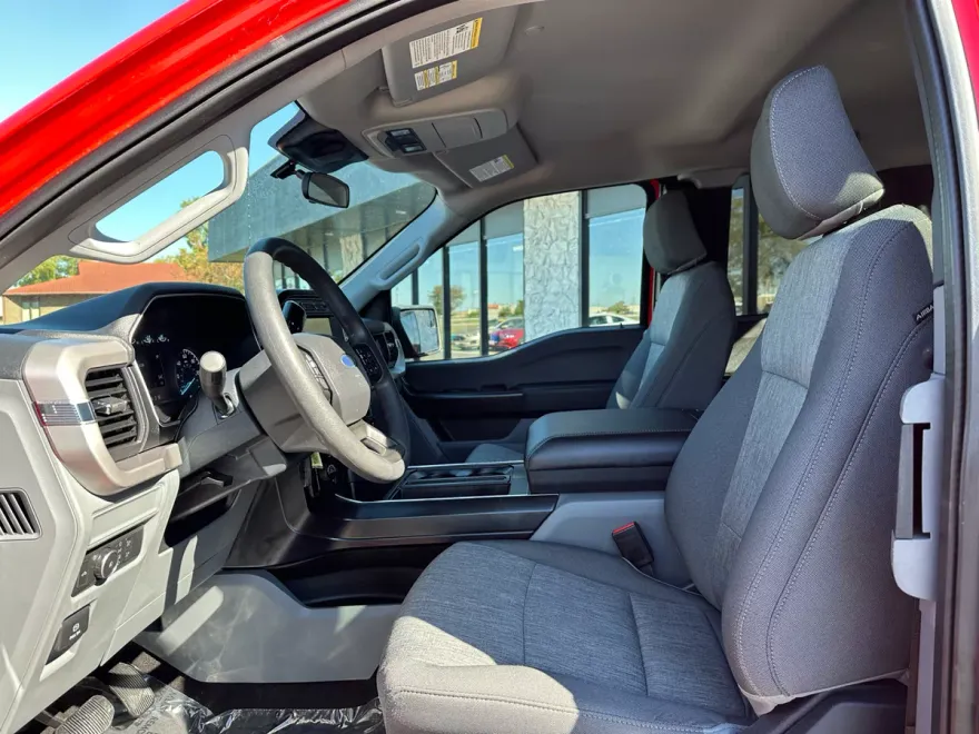 2022 Ford F-150 XL photo 1