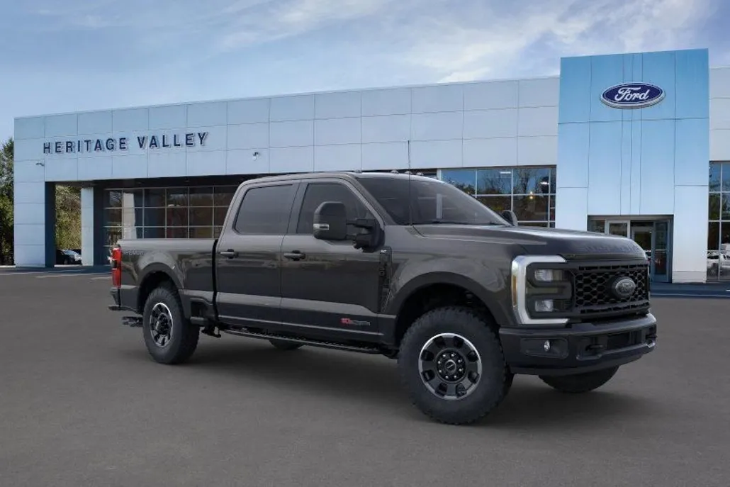 2025 Ford F-350 XLT photo 1