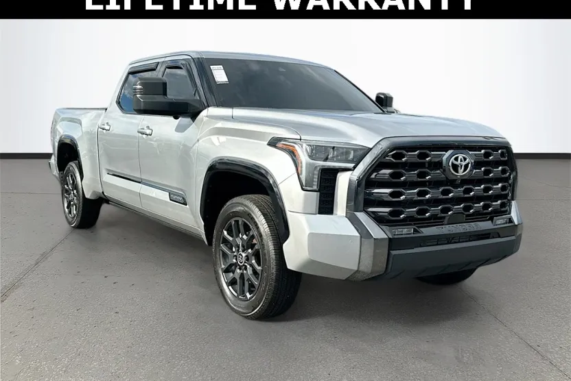 2022 Toyota Tundra Platinum photo 1