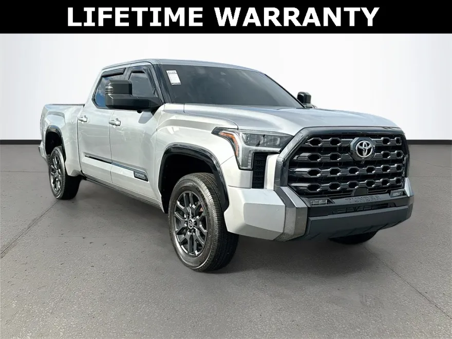 2022 Toyota Tundra Platinum photo 1
