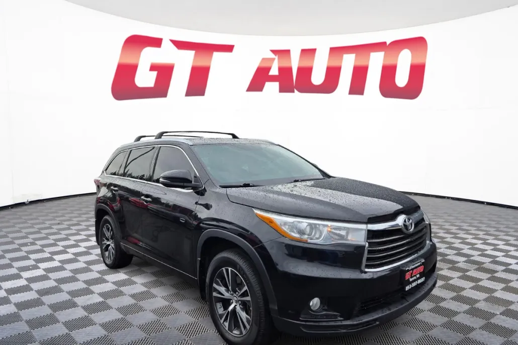 2016 Toyota Highlander XLE photo 1