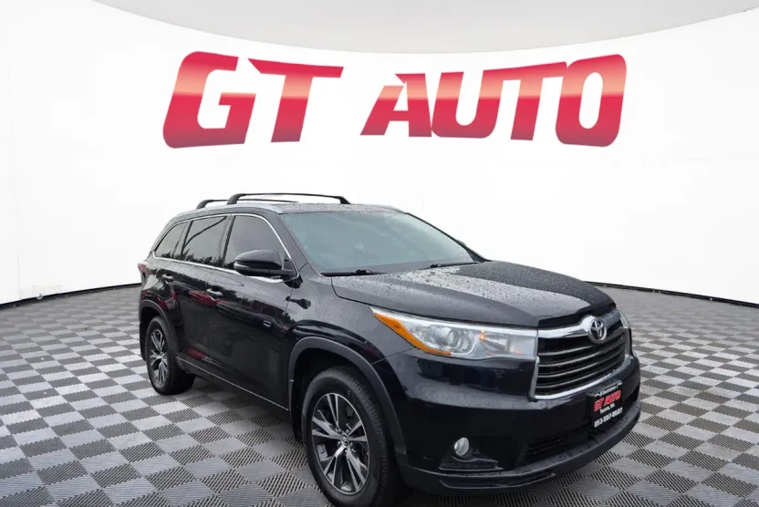 2016 Toyota Highlander XLE photo 1