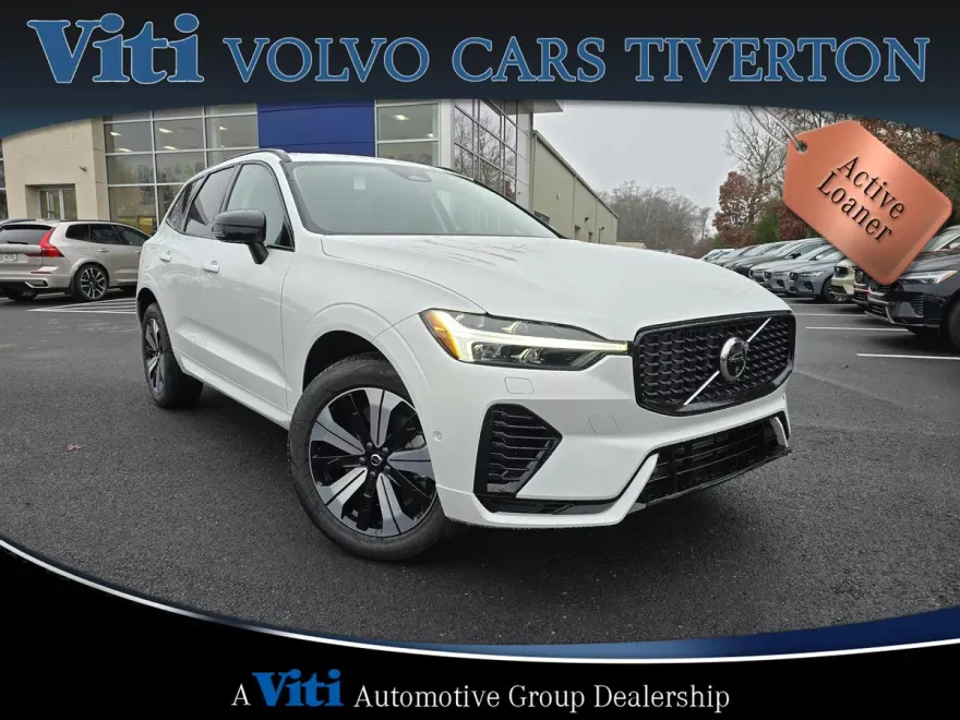 2025 Volvo XC60 T8 Plus photo 1