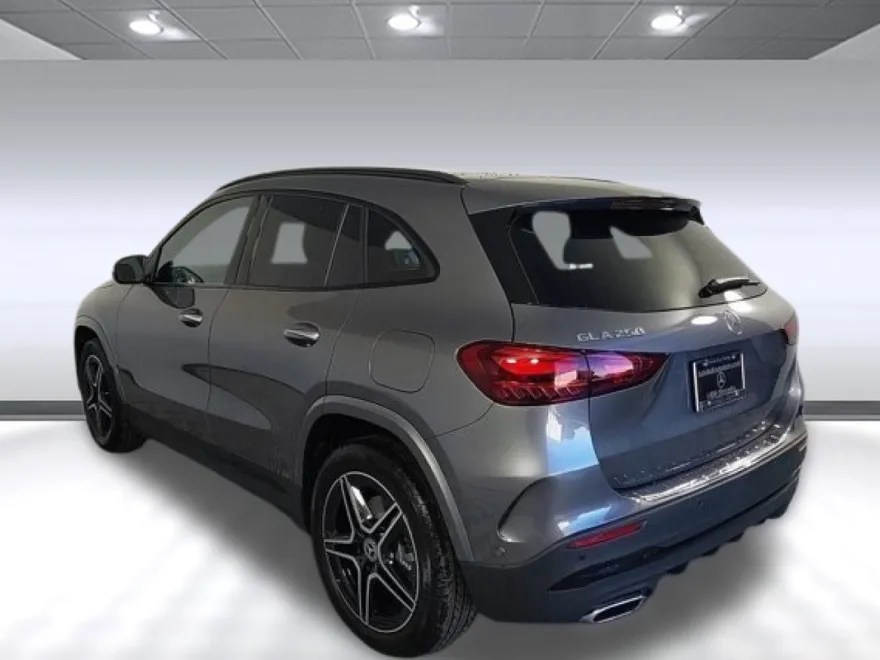 2025 Mercedes Benz GLA 250 photo 1