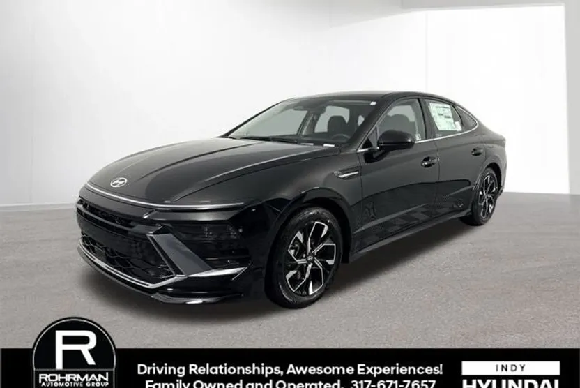 2025 Hyundai Sonata SEL photo 1