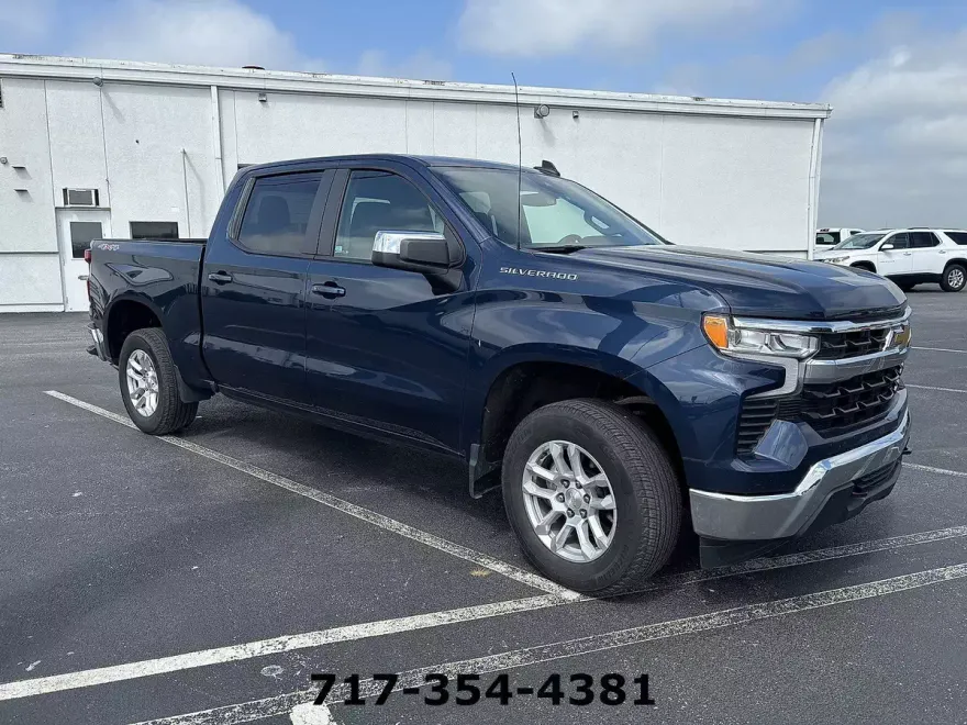 2022 Chevrolet Silverado 1500 LT photo 1