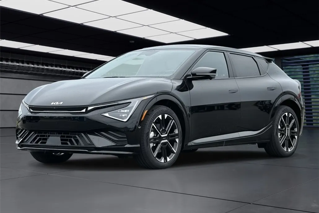 2025 Kia EV6 GT-Line photo 1