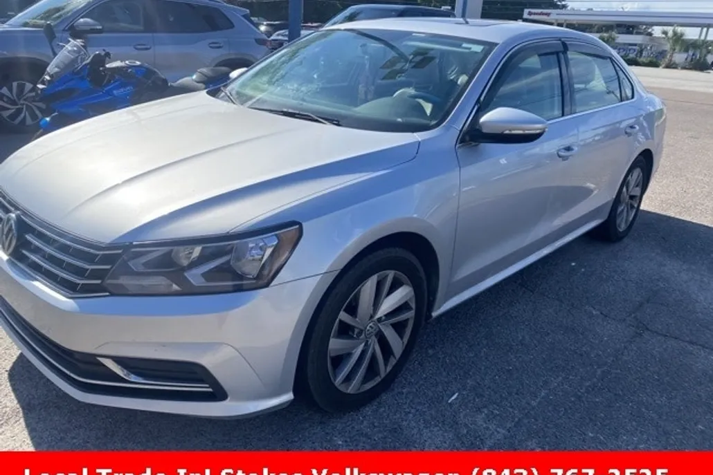 2018 Volkswagen Passat 2.0T SE photo 1