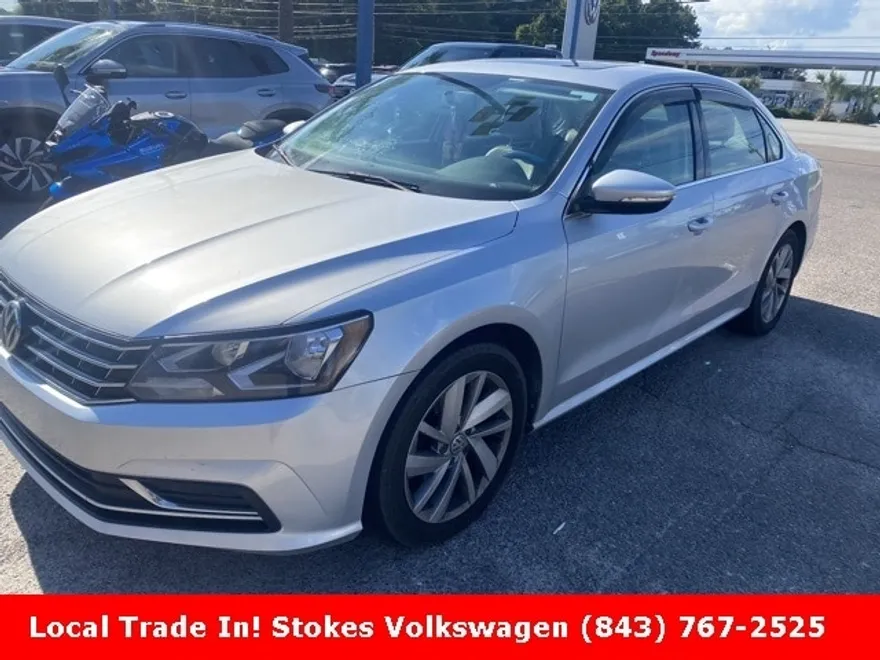 2018 Volkswagen Passat 2.0T SE photo 1