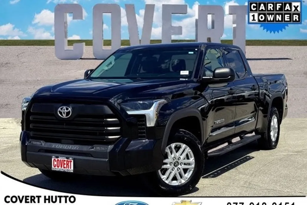 2022 Toyota Tundra SR5 photo 1