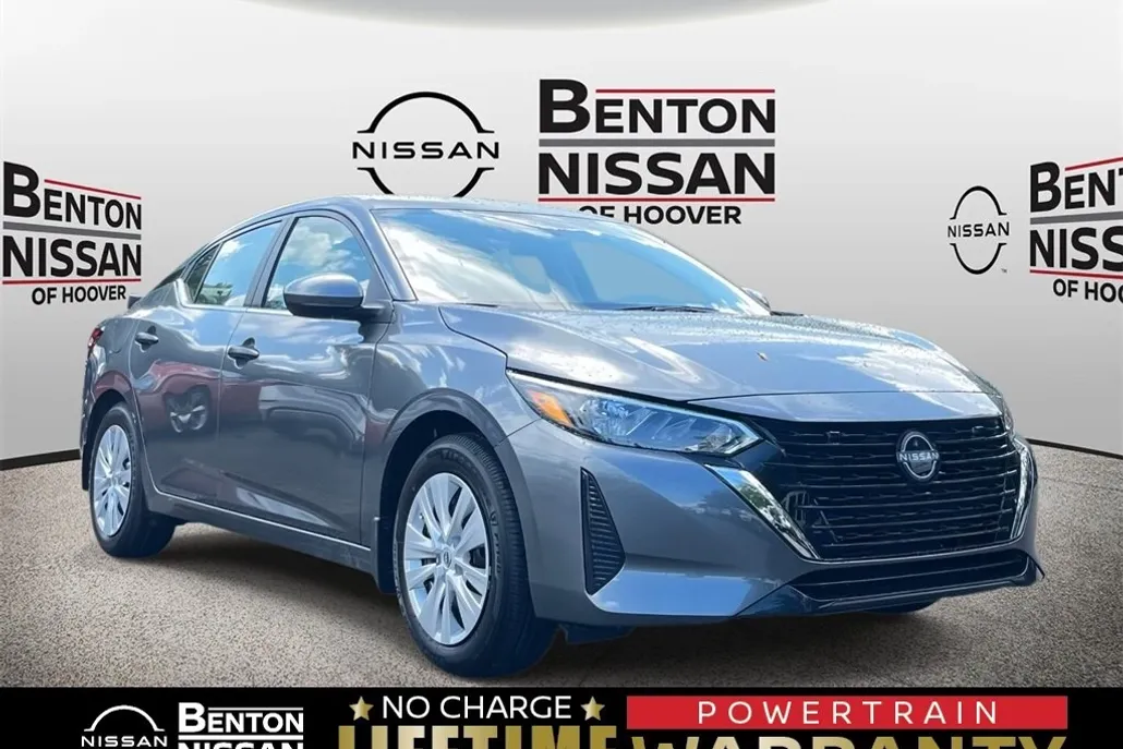 2025 Nissan Sentra S photo 1