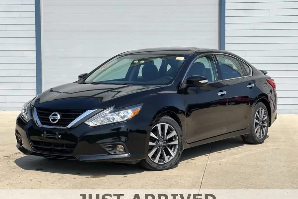 2016 Nissan Altima 2.5 SL photo 1