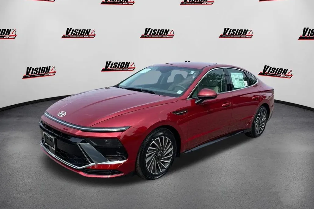 2025 Hyundai Sonata Hybrid SEL photo 1