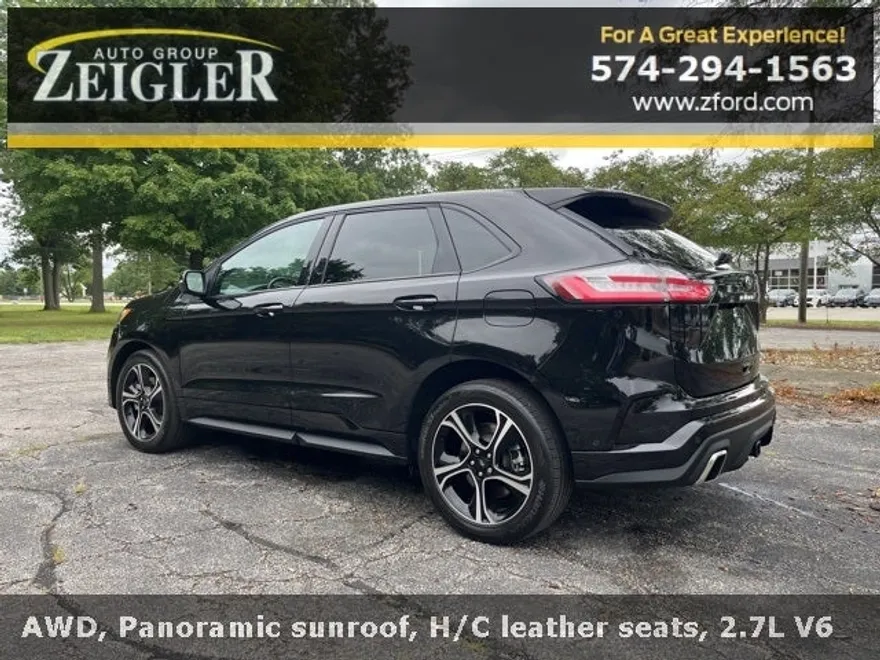 2022 Ford Edge ST photo 1