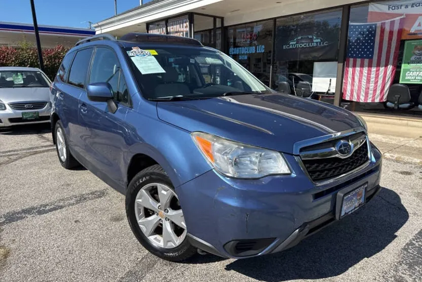 2015 Subaru Forester 2.5i Premium photo 1