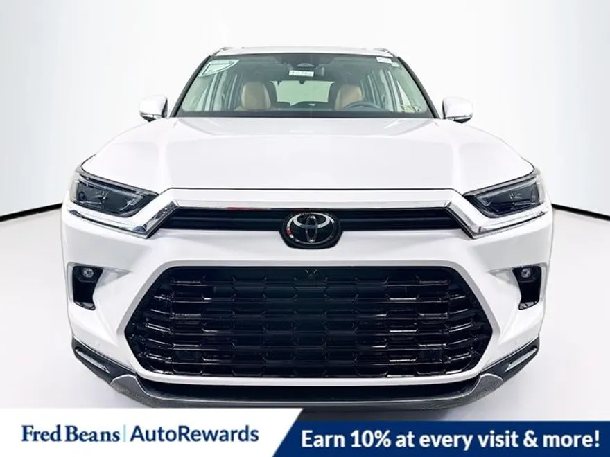 2026 Toyota Grand Highlander Platinum AWD photo 1