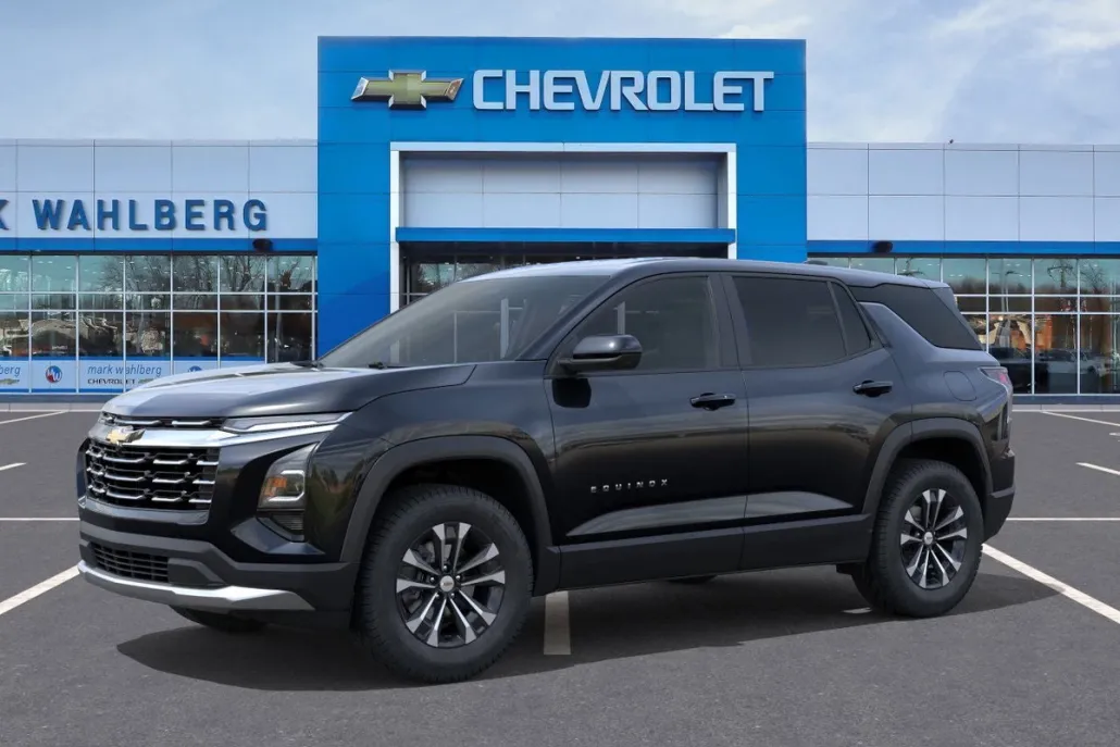 2026 Chevrolet Equinox LT photo 1