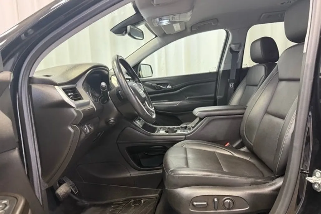 2022 Gmc Acadia SLT photo 1
