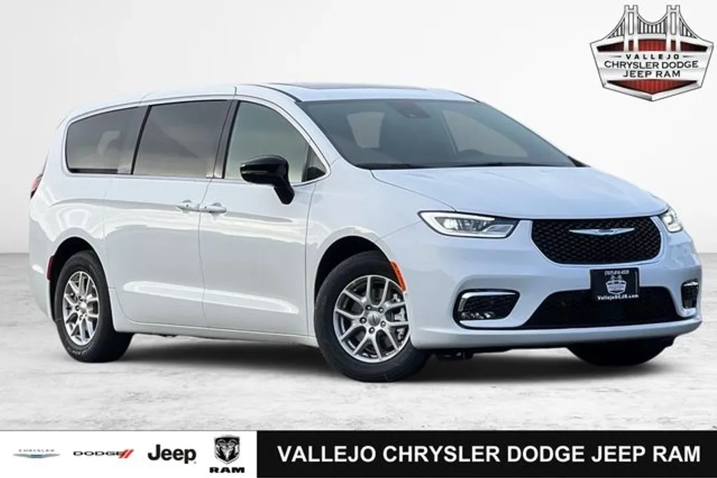 2025 Chrysler Pacifica photo 1