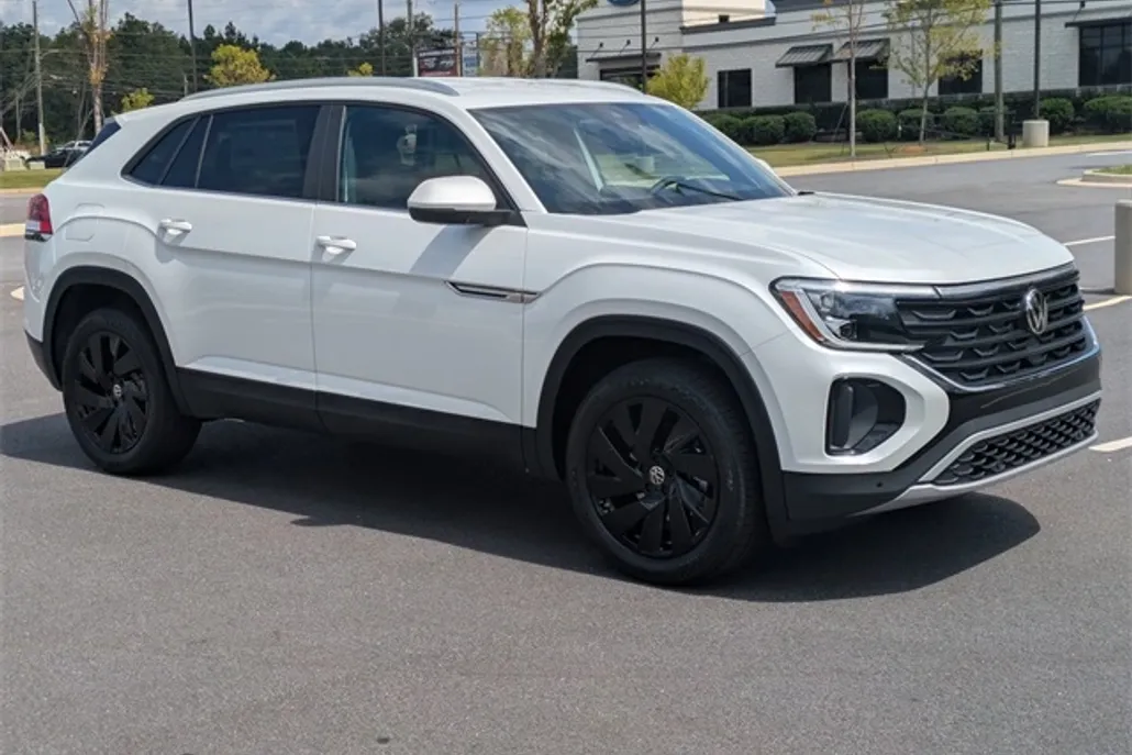 2026 Volkswagen Atlas Cross Sport SE photo 1