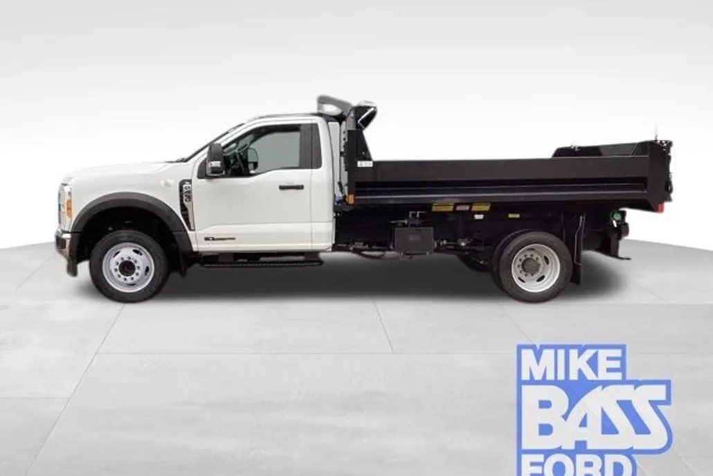 2023 Ford F-450 XL photo 1