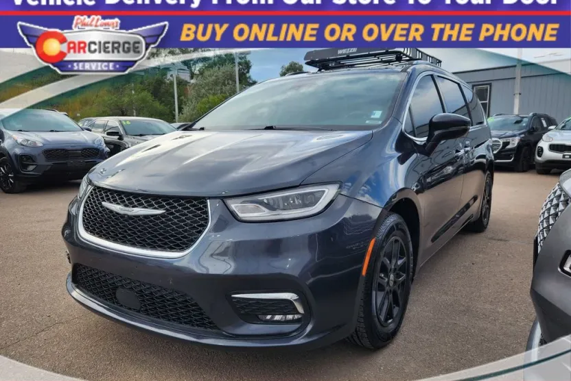 2021 Chrysler Pacifica Touring L photo 1