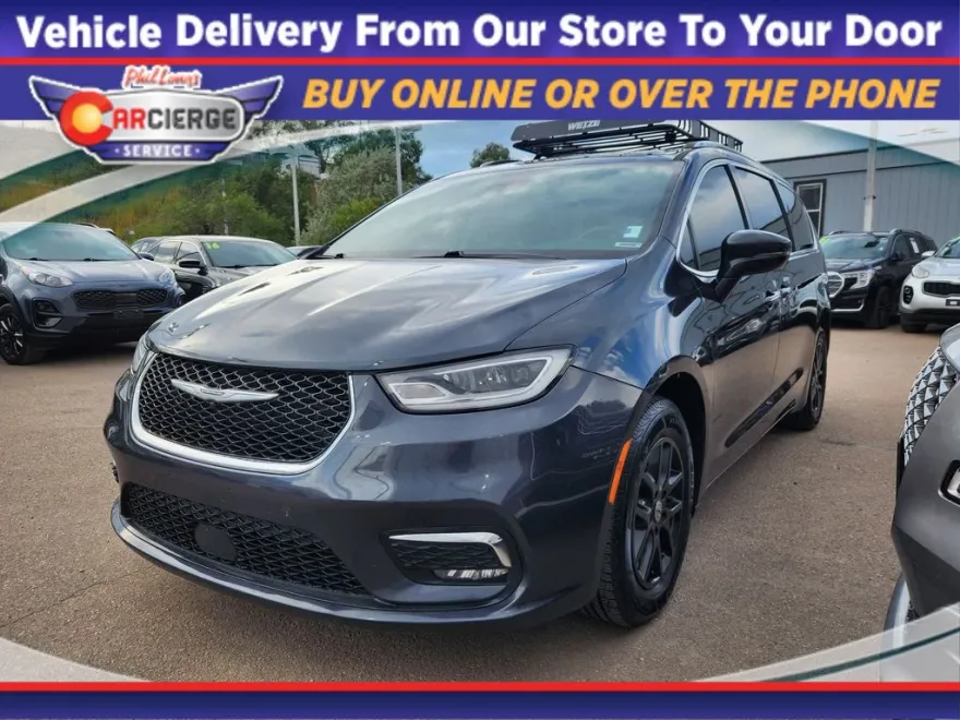 2021 Chrysler Pacifica Touring L photo 1