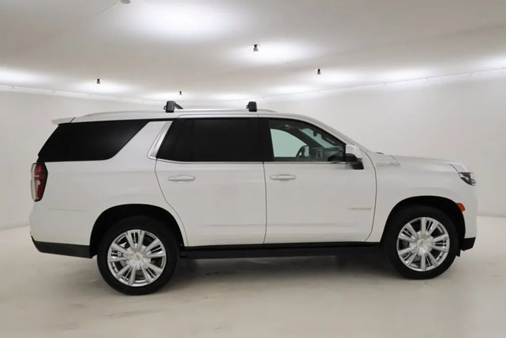 2023 Chevrolet Tahoe High Country photo 1