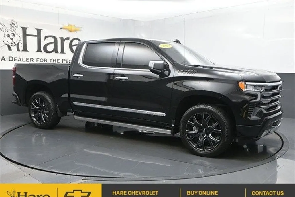 2023 Chevrolet Silverado 1500 High Country photo 1
