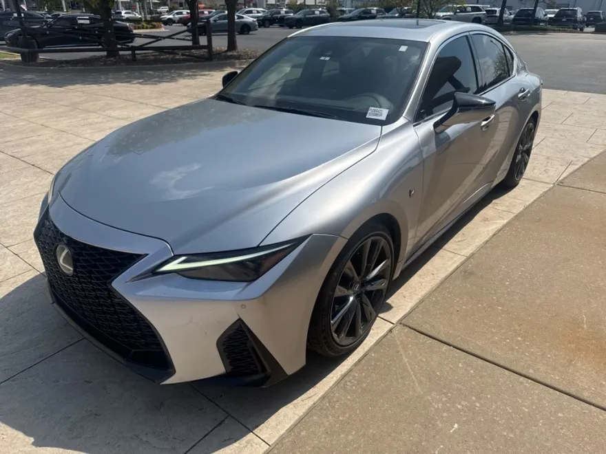 2023 Lexus IS 350 F SPORT photo 1