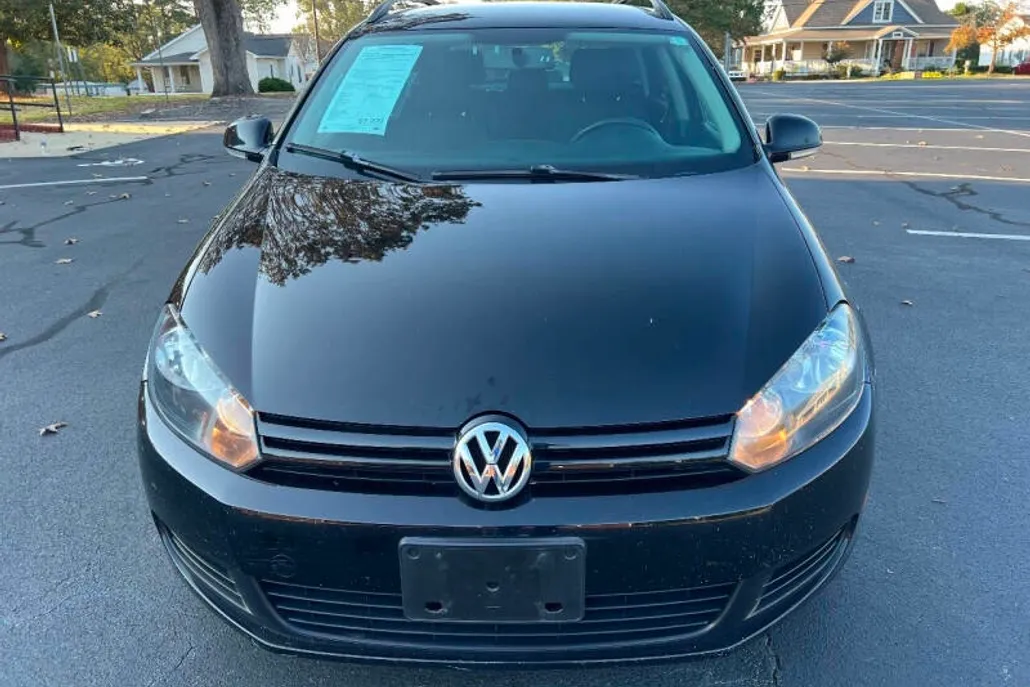 2014 Volkswagen Jetta SportWagen S photo 1