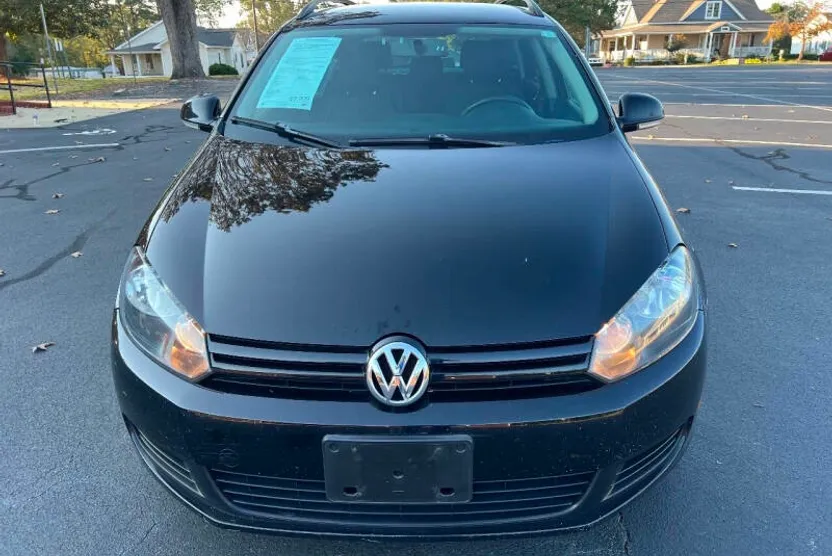 2014 Volkswagen Jetta SportWagen S photo 1